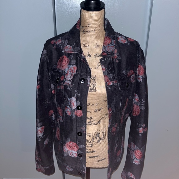 Floral Denim Jacket - Picture 2 of 3